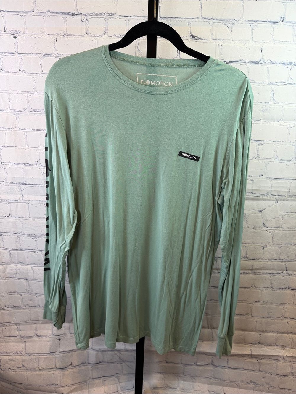 Men's Long-Sleeve Crew in Sage